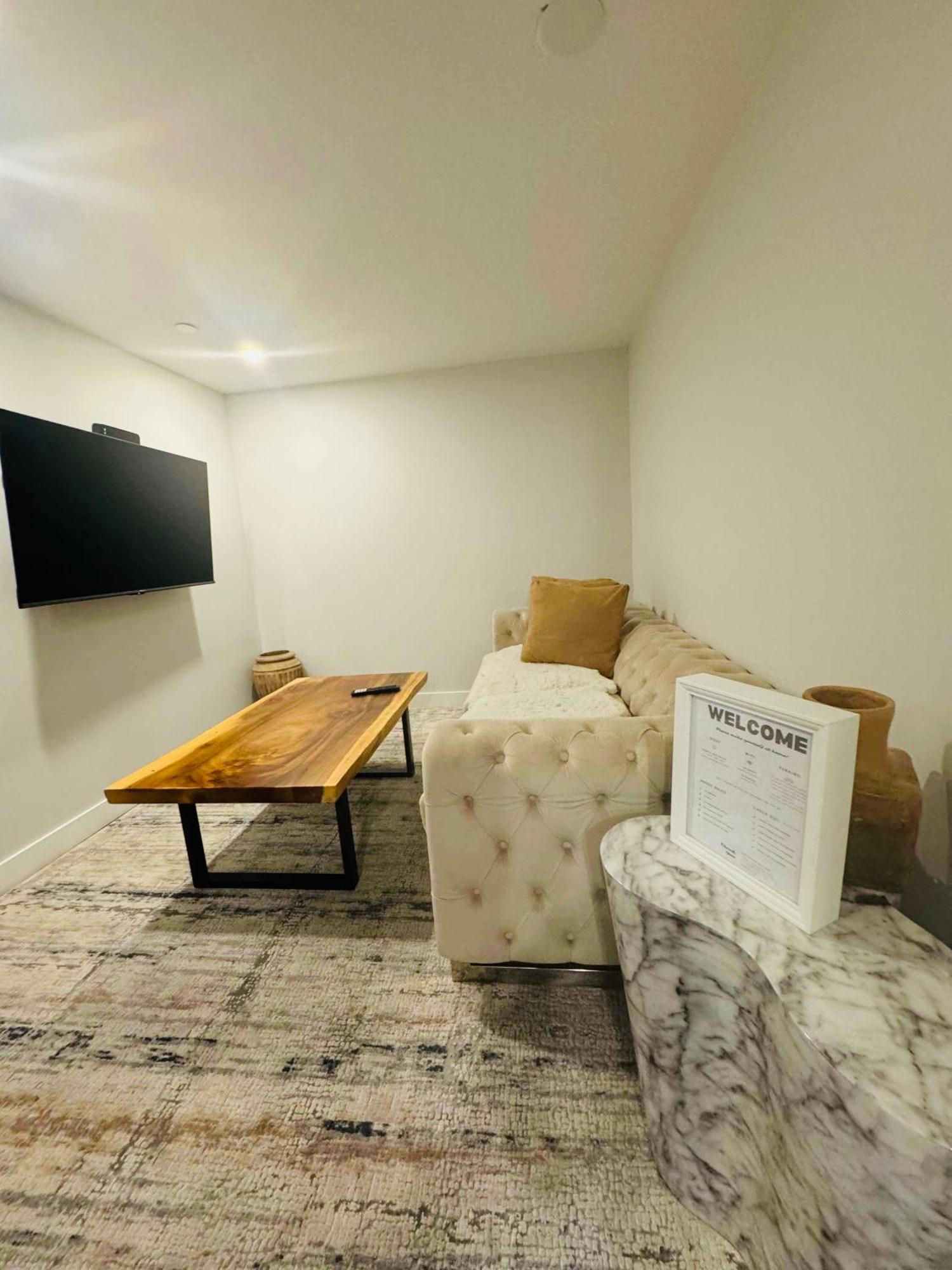 Holiday home Comfy Neutral Living Free Parking